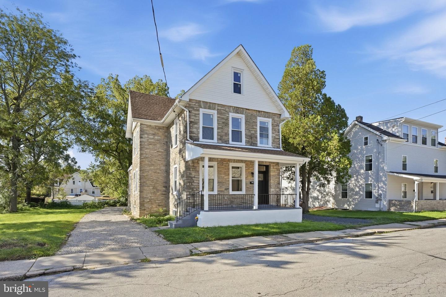 514 East Ave # Property Photo 3