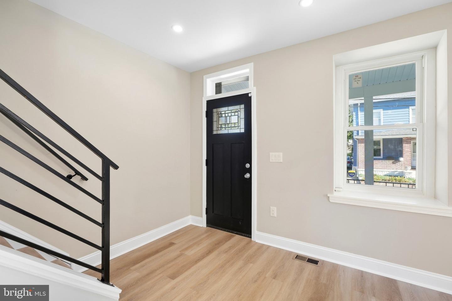 514 East Ave # Property Photo 5
