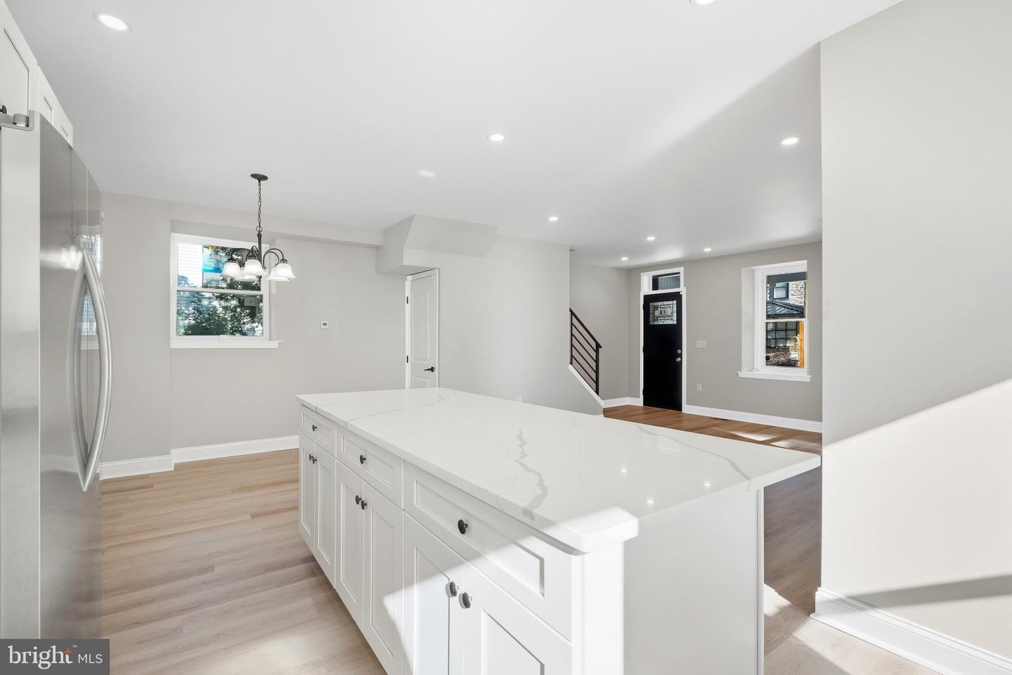 514 East Ave # Property Photo 14