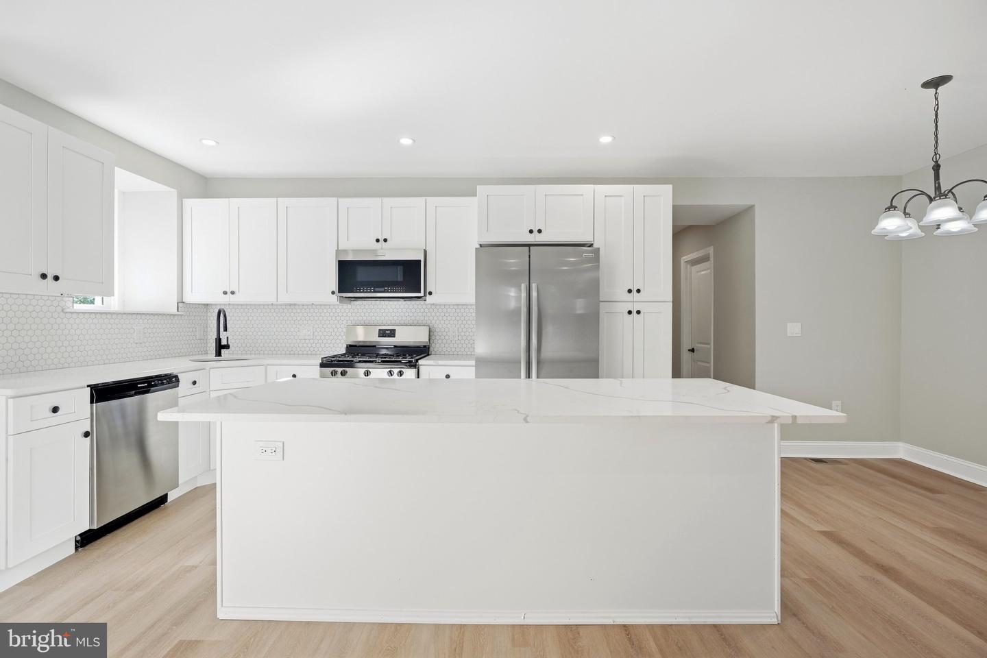 514 East Ave # Property Photo 15