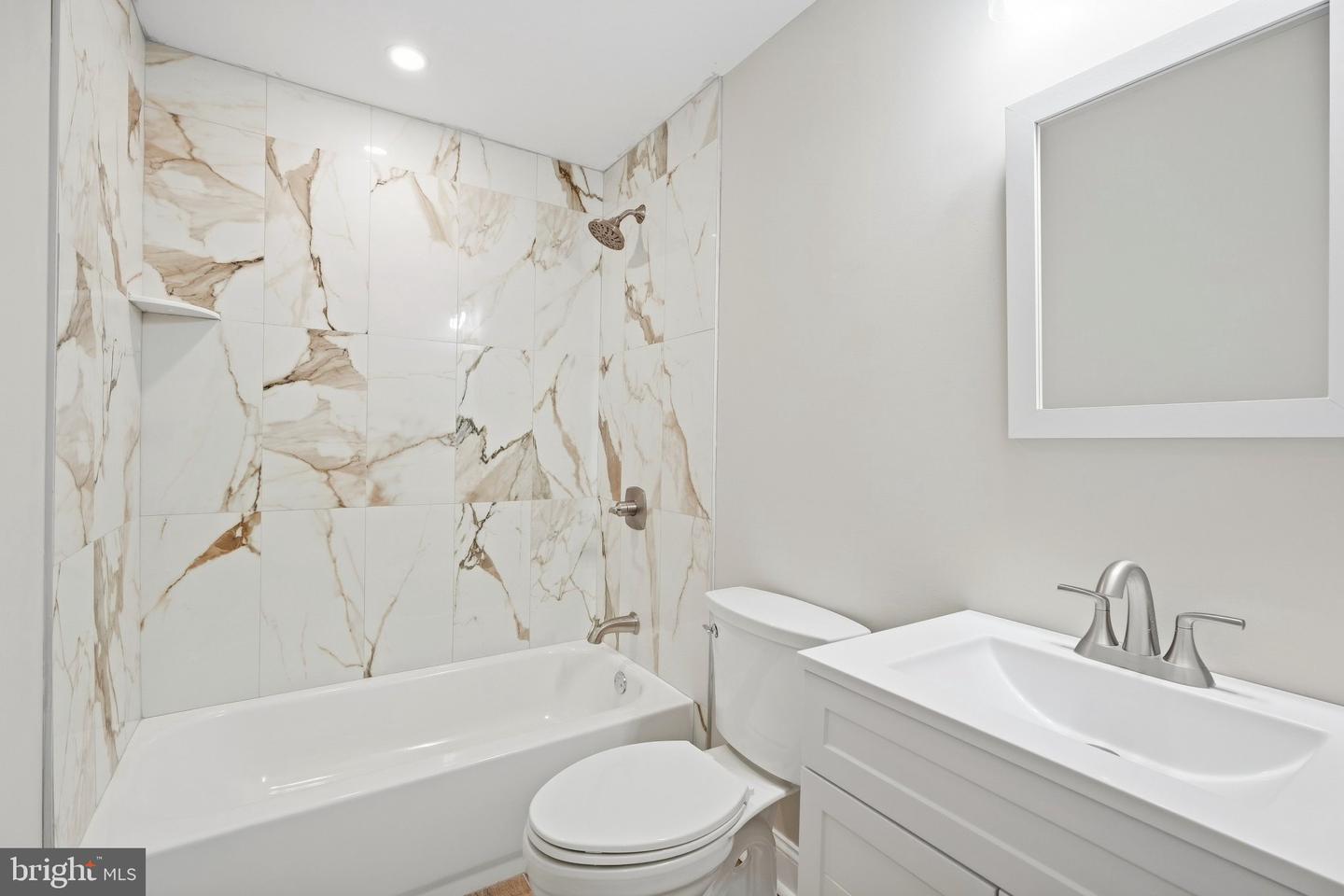 514 East Ave # Property Photo 36