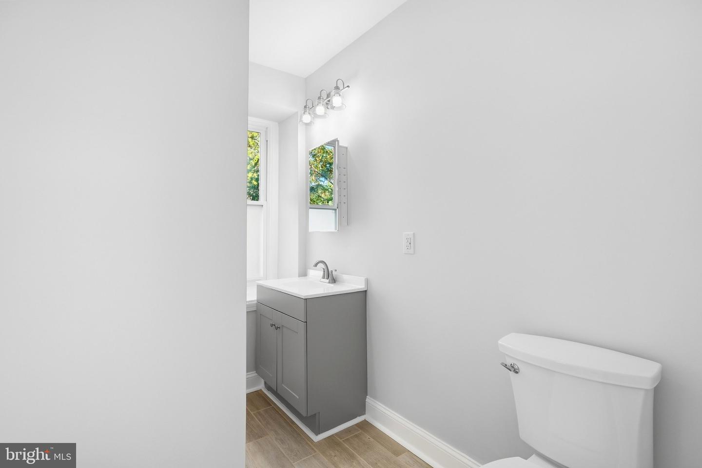 514 East Ave # Property Photo 40