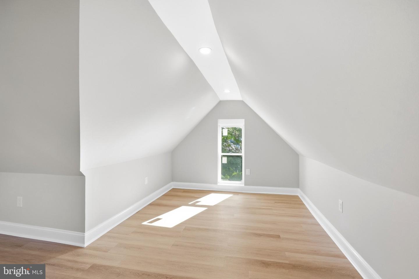 514 East Ave # Property Photo 46