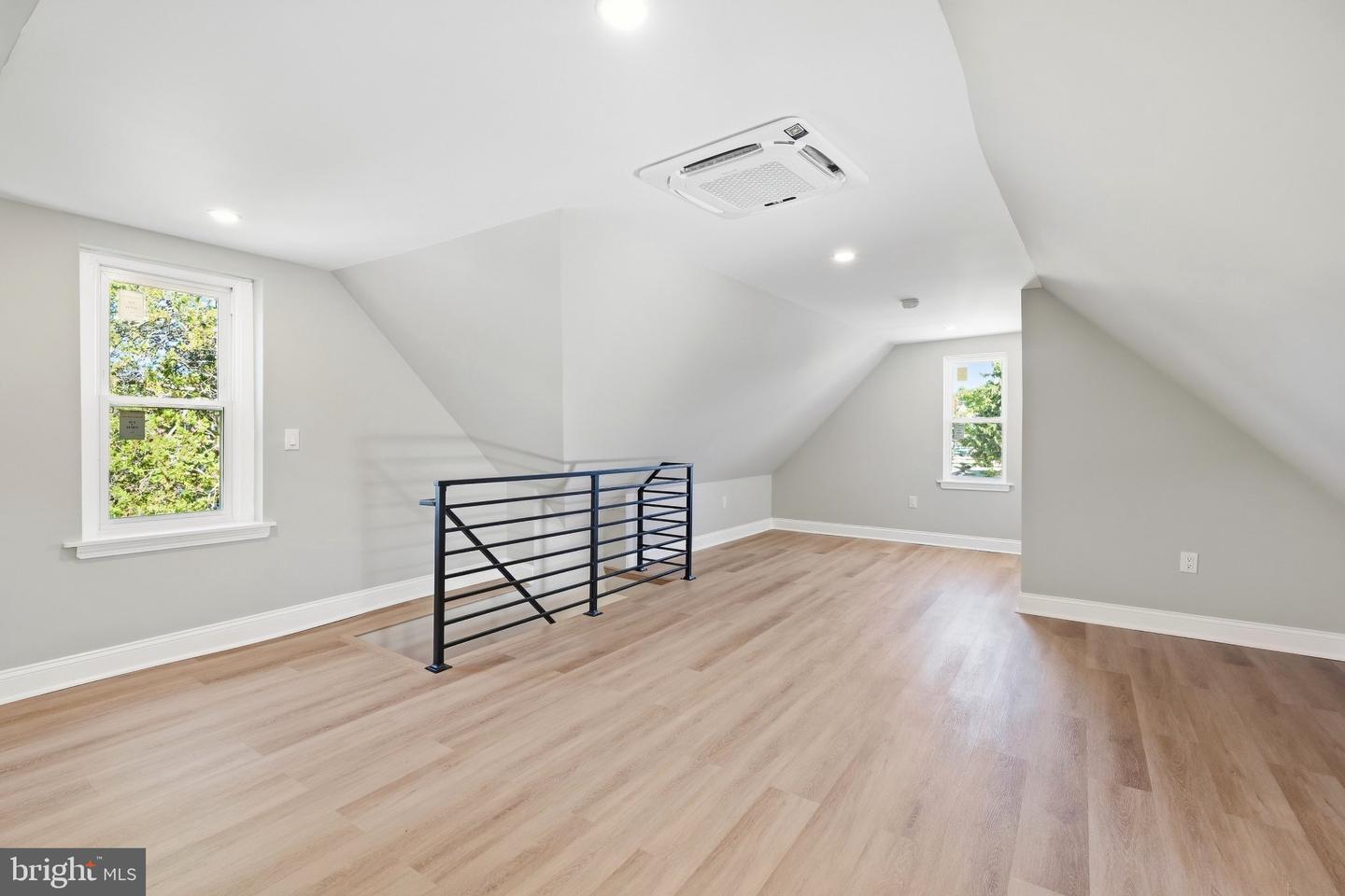 514 East Ave # Property Photo 47
