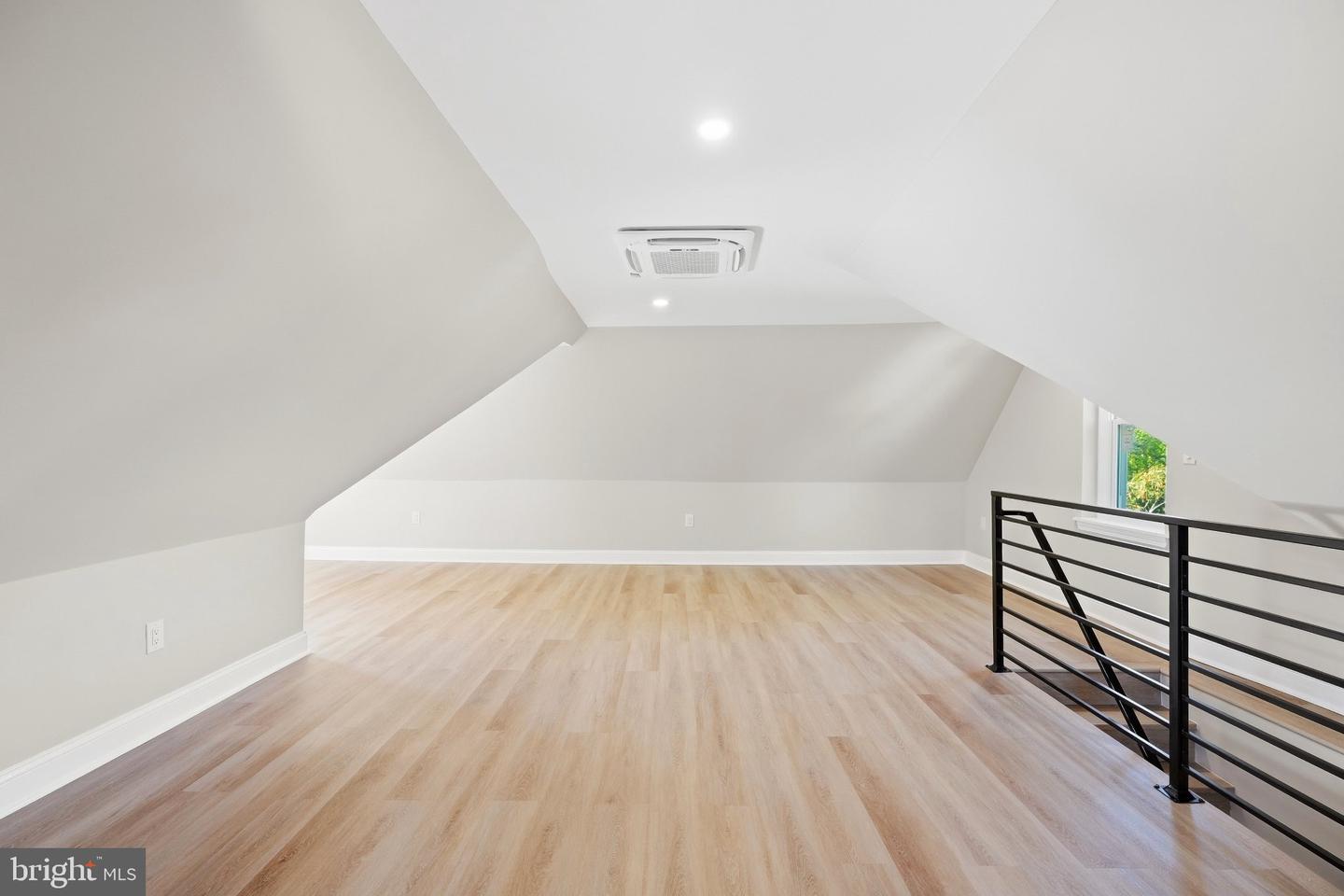 514 East Ave # Property Photo 48