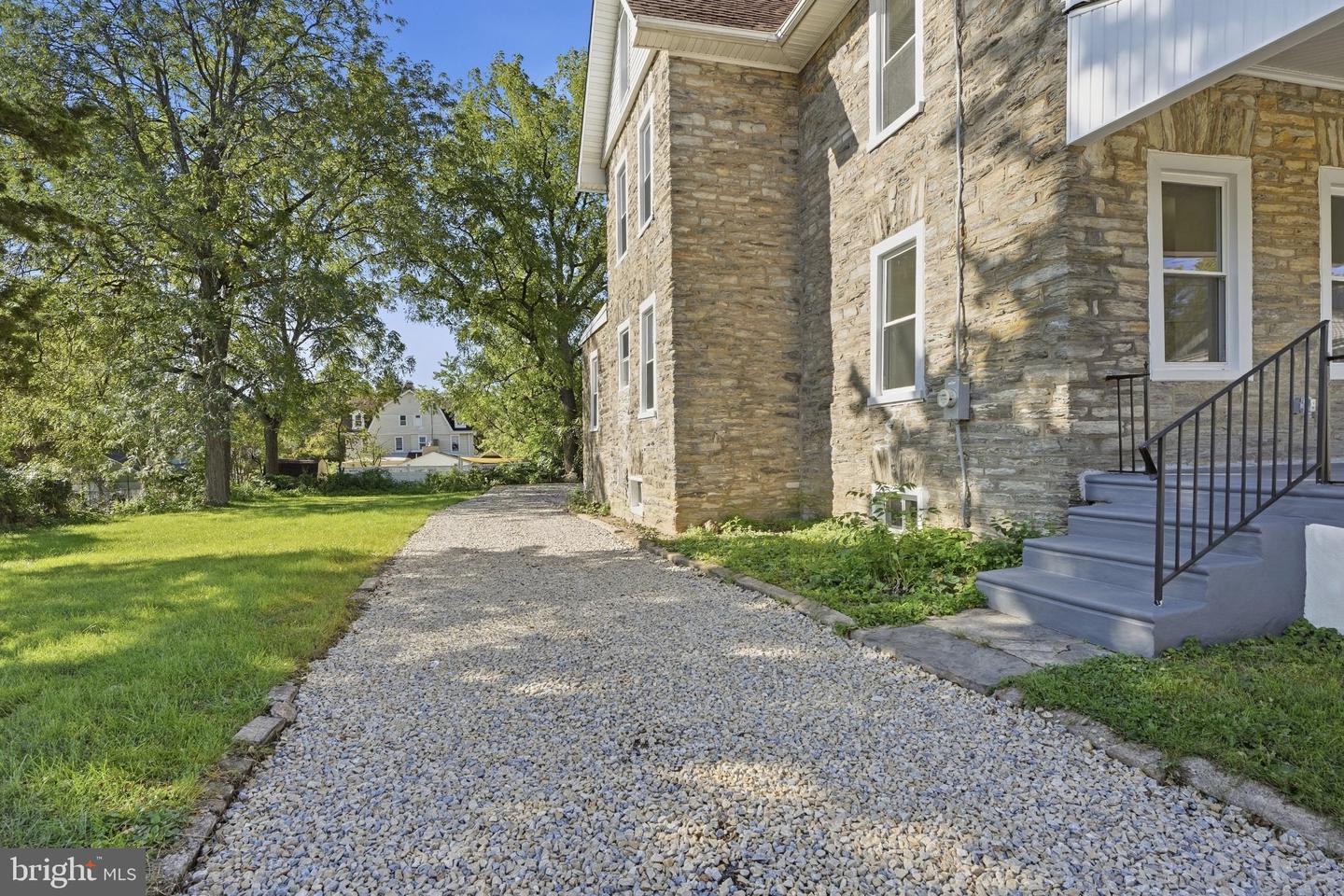 514 East Ave # Property Photo 51