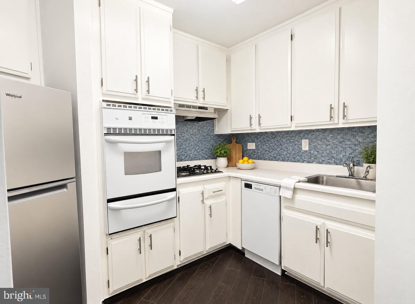 1600 Hagys Ford Rd #3p Property Photo 3