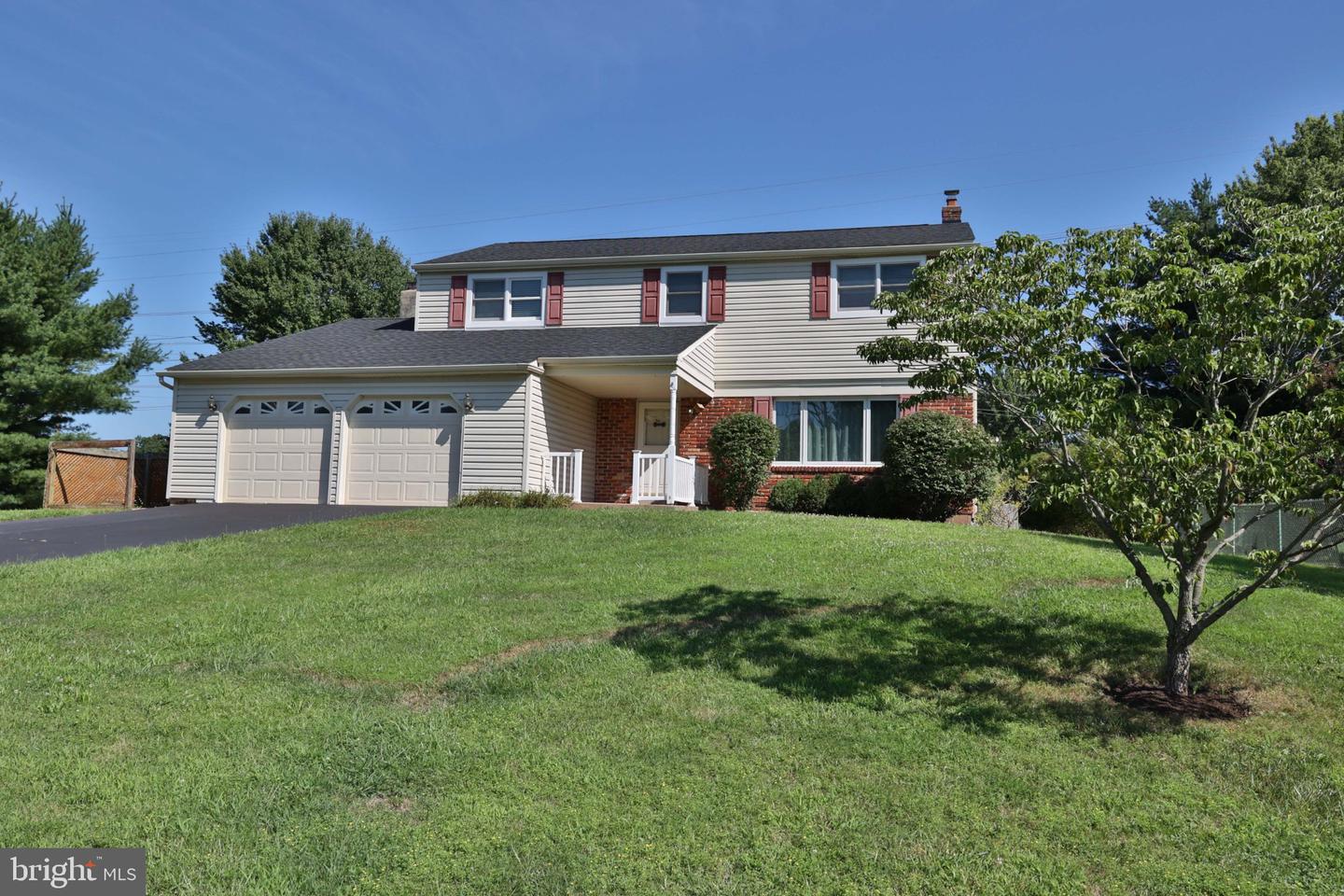 809 Hartley Pl Property Photo 1