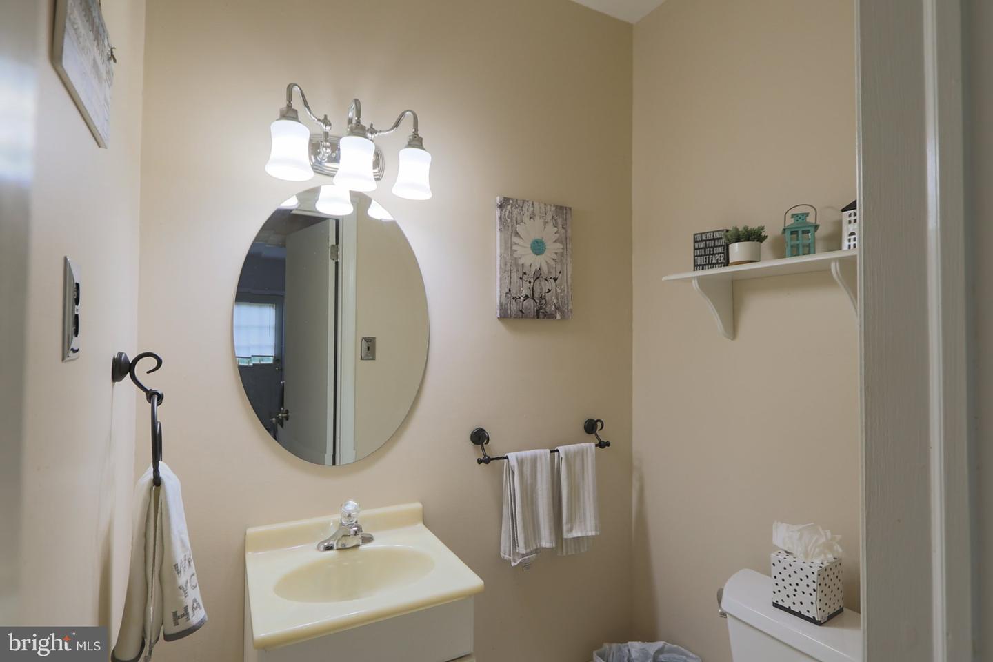 809 Hartley Pl Property Photo 14