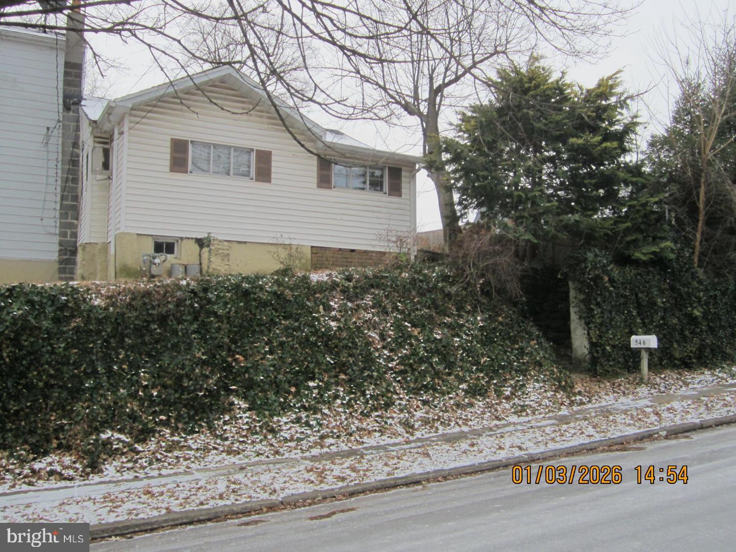 548 Jefferson Ave Property Photo 2