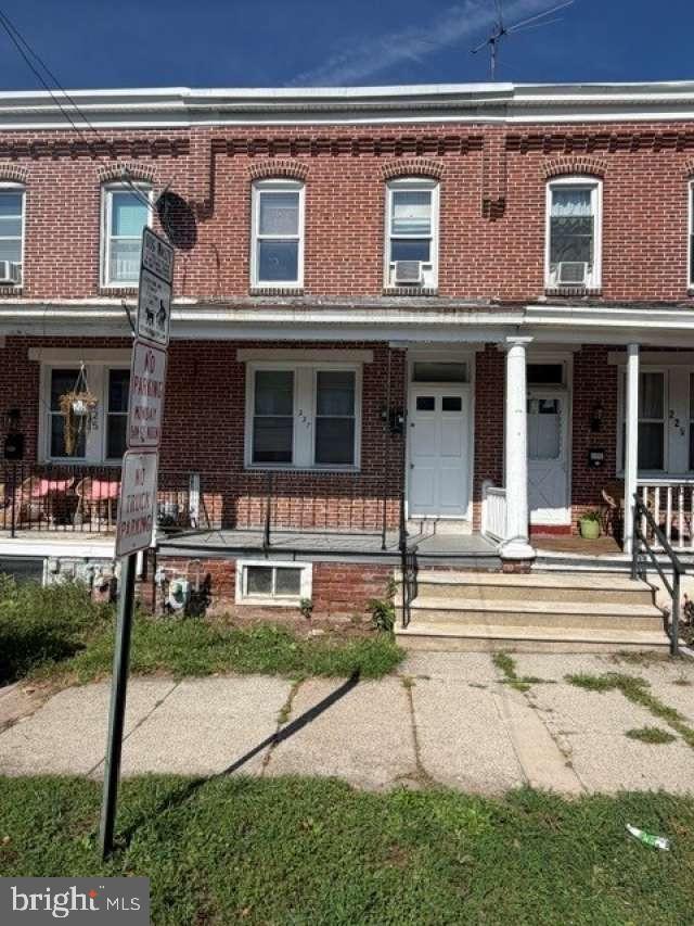 227 BUTTONWOOD ST Property Photo 1