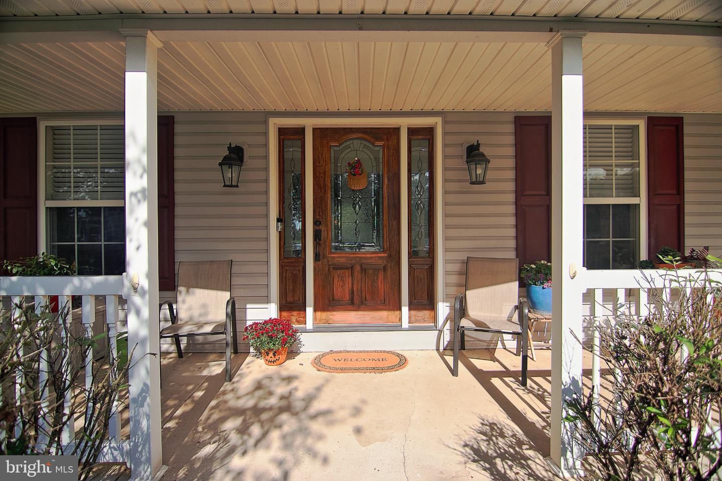 110 Willow Ln Property Photo 4