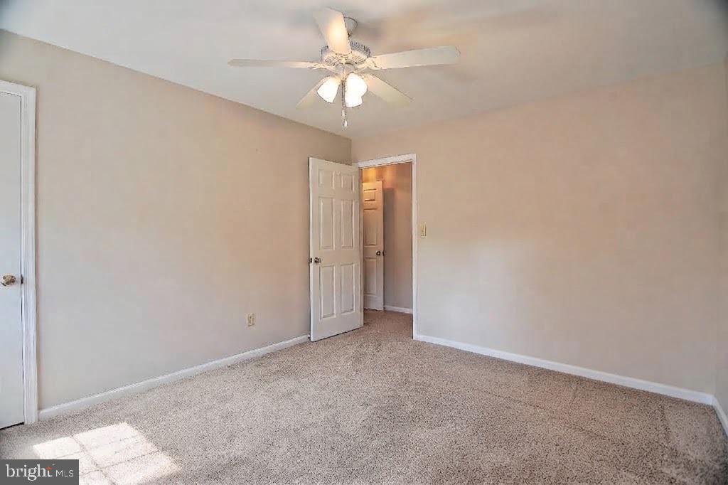 110 Willow Ln Property Photo 30