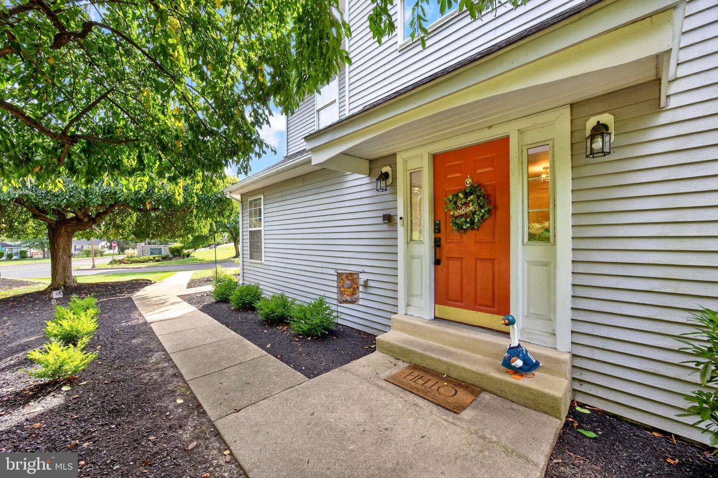 100 Steeplechase Dr # Property Photo 2