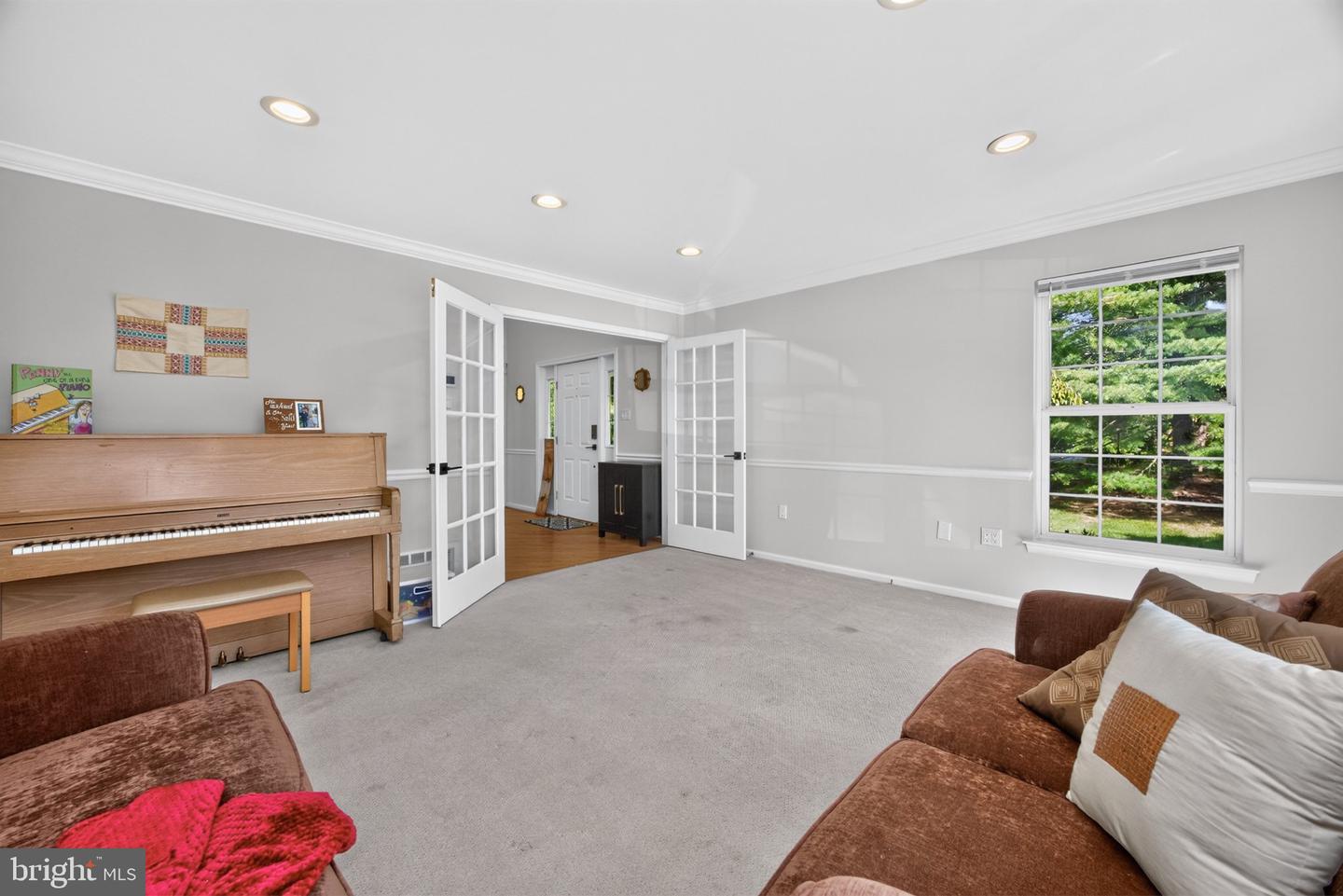 100 Steeplechase Dr # Property Photo 22