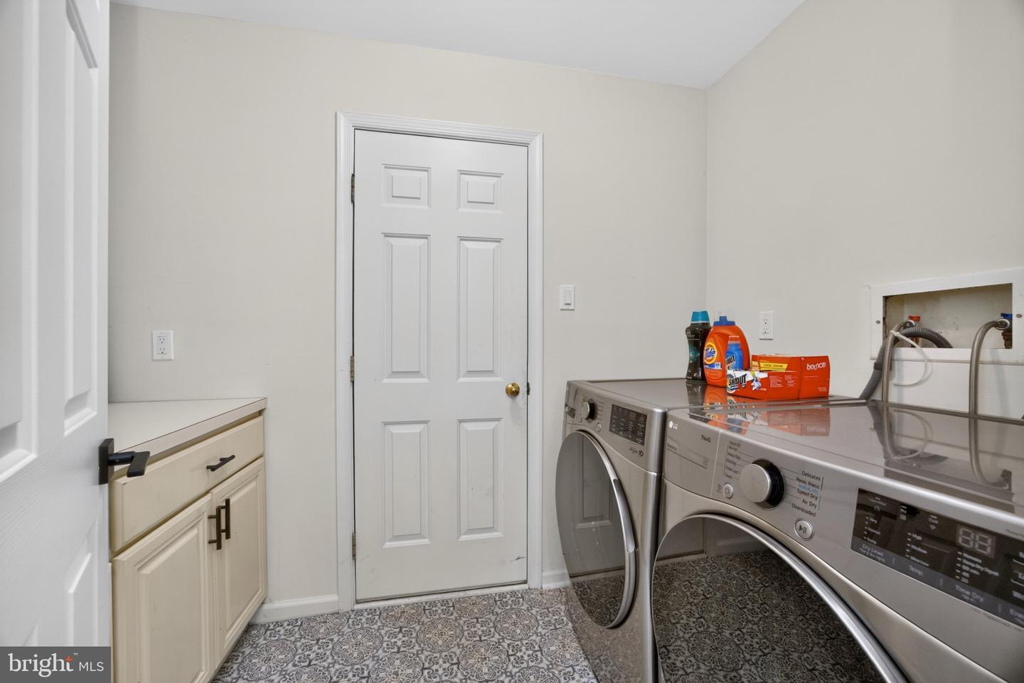 100 Steeplechase Dr # Property Photo 38