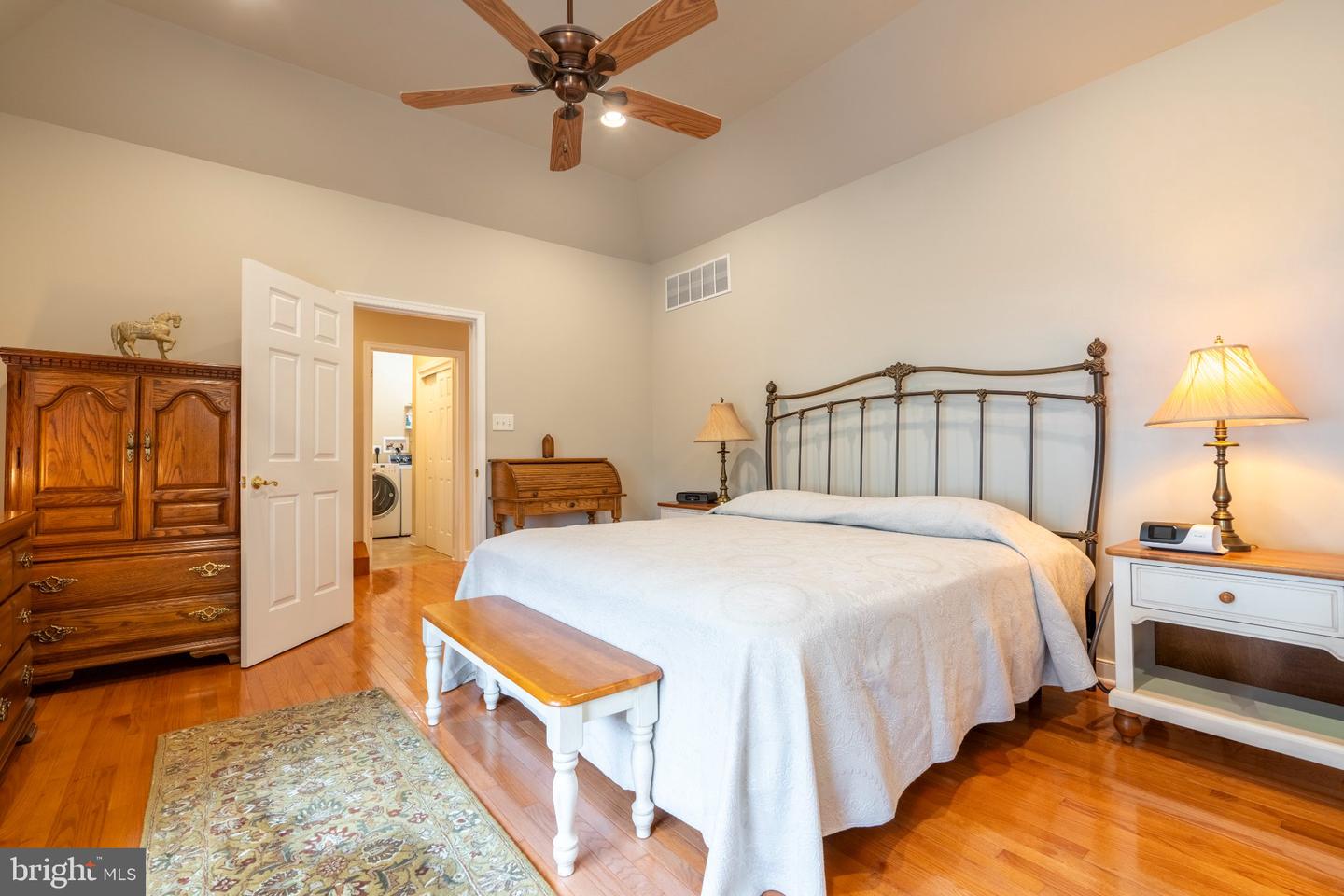 1075 Burgundy Cir Property Photo 31