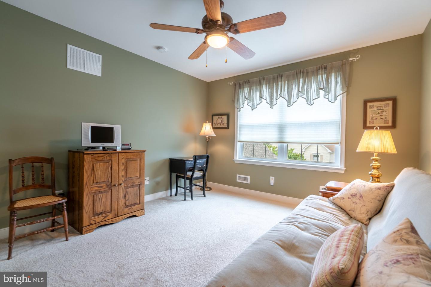 1075 Burgundy Cir Property Photo 37