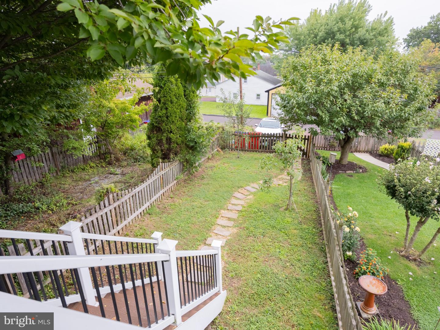 48 Diamond St Property Photo 37