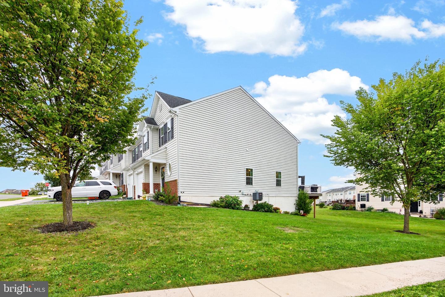 1111 Sageview Drive Sageview Dr # Property Photo 5