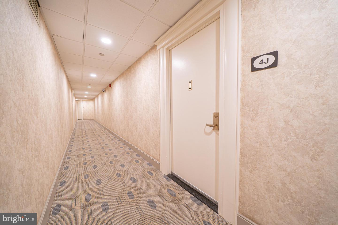 1600 Hagys Ford Rd #4j Property Photo 12