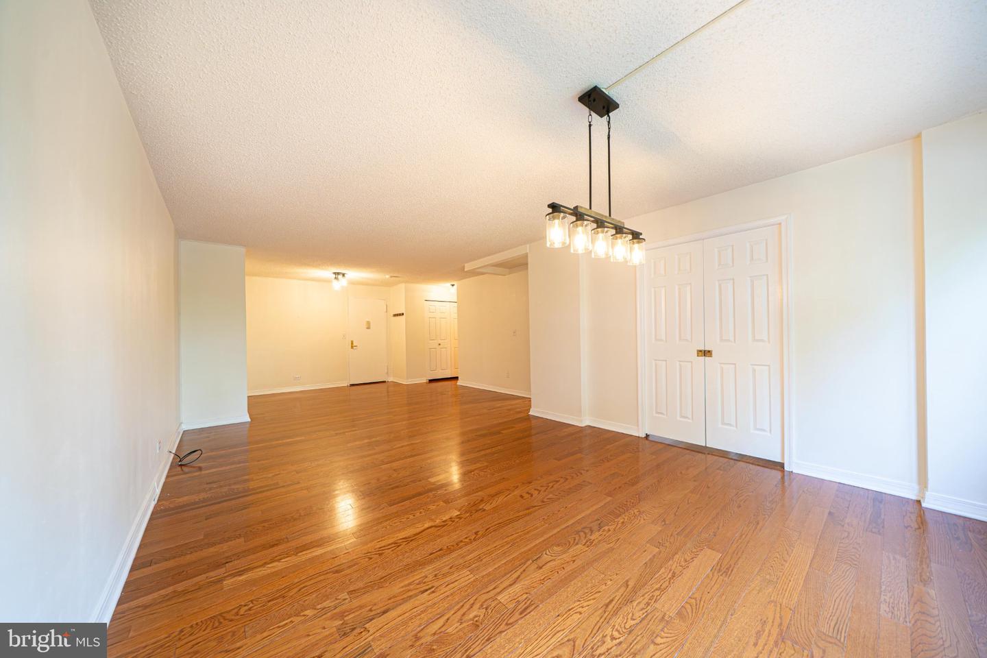 1600 Hagys Ford Rd #4j Property Photo 15