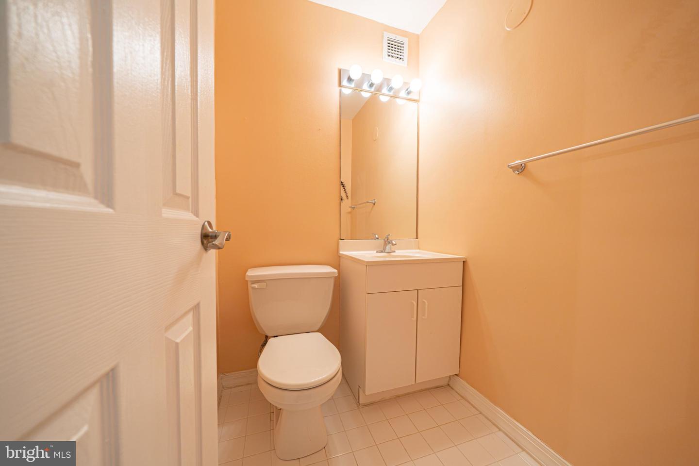 1600 Hagys Ford Rd #4j Property Photo 22