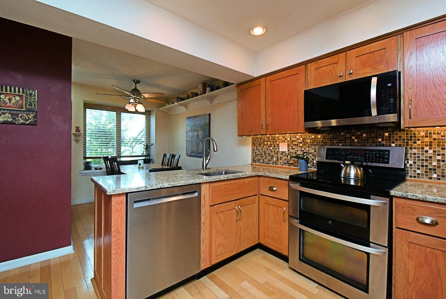 2802 Jefferson Ct # Property Photo 4