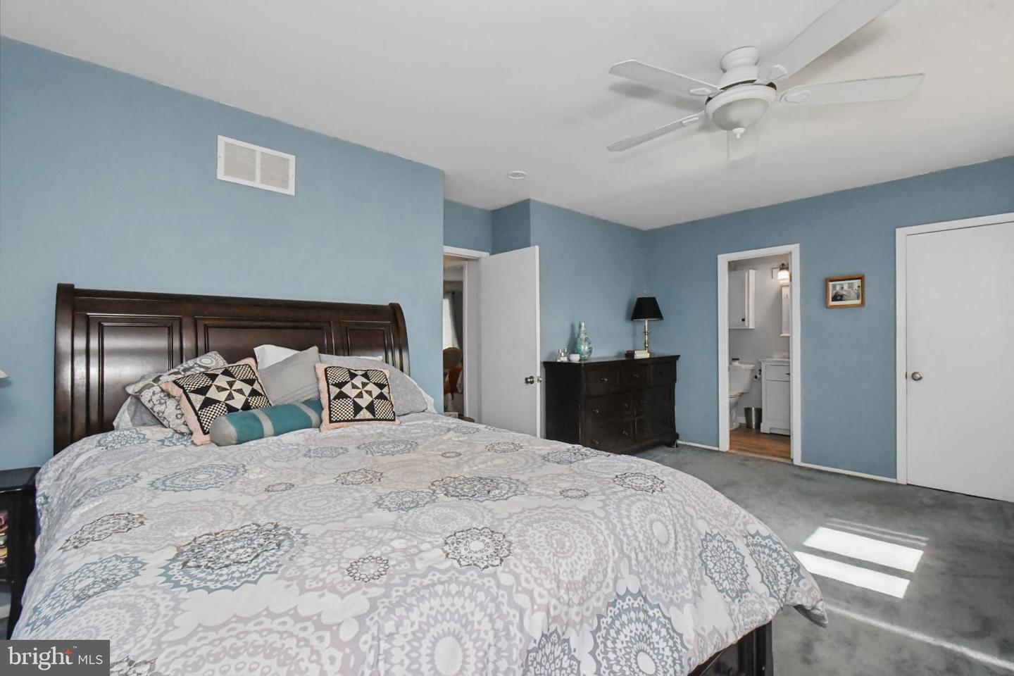 2802 Jefferson Ct # Property Photo 10