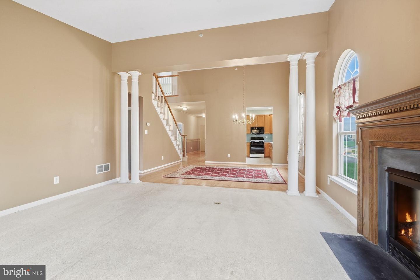 30 Wheatsheaf Ln Property Photo 13