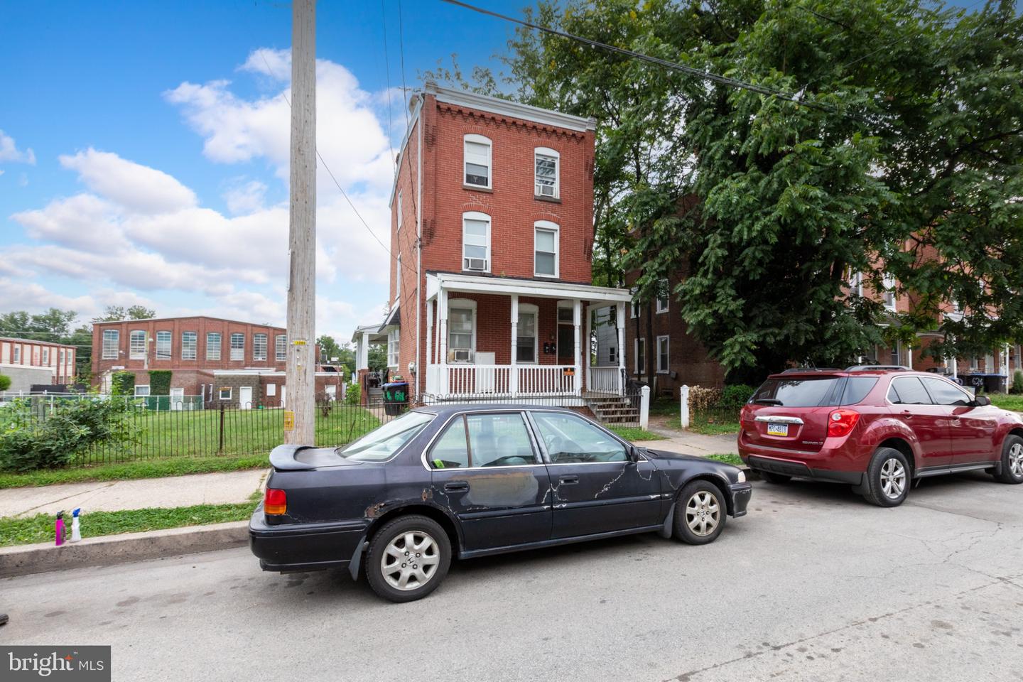 618 W Lafayette St Property Photo 3