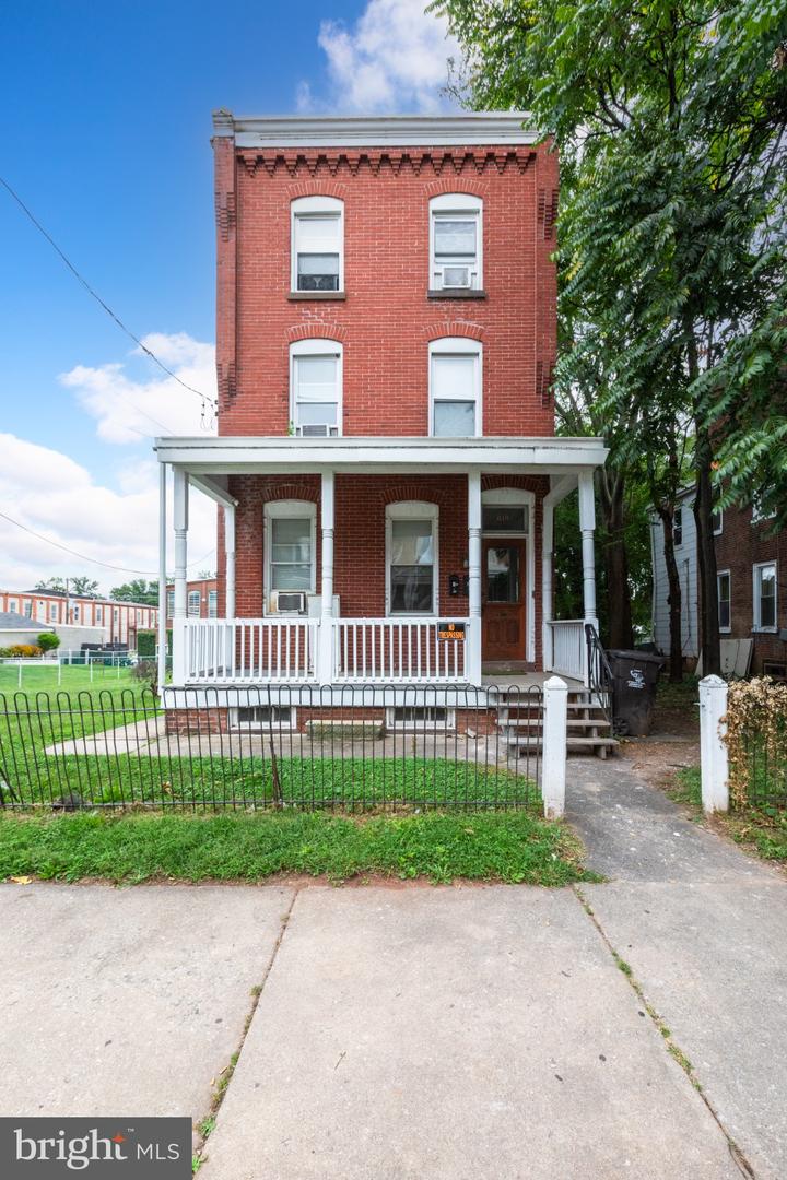 618 W Lafayette St Property Photo 7