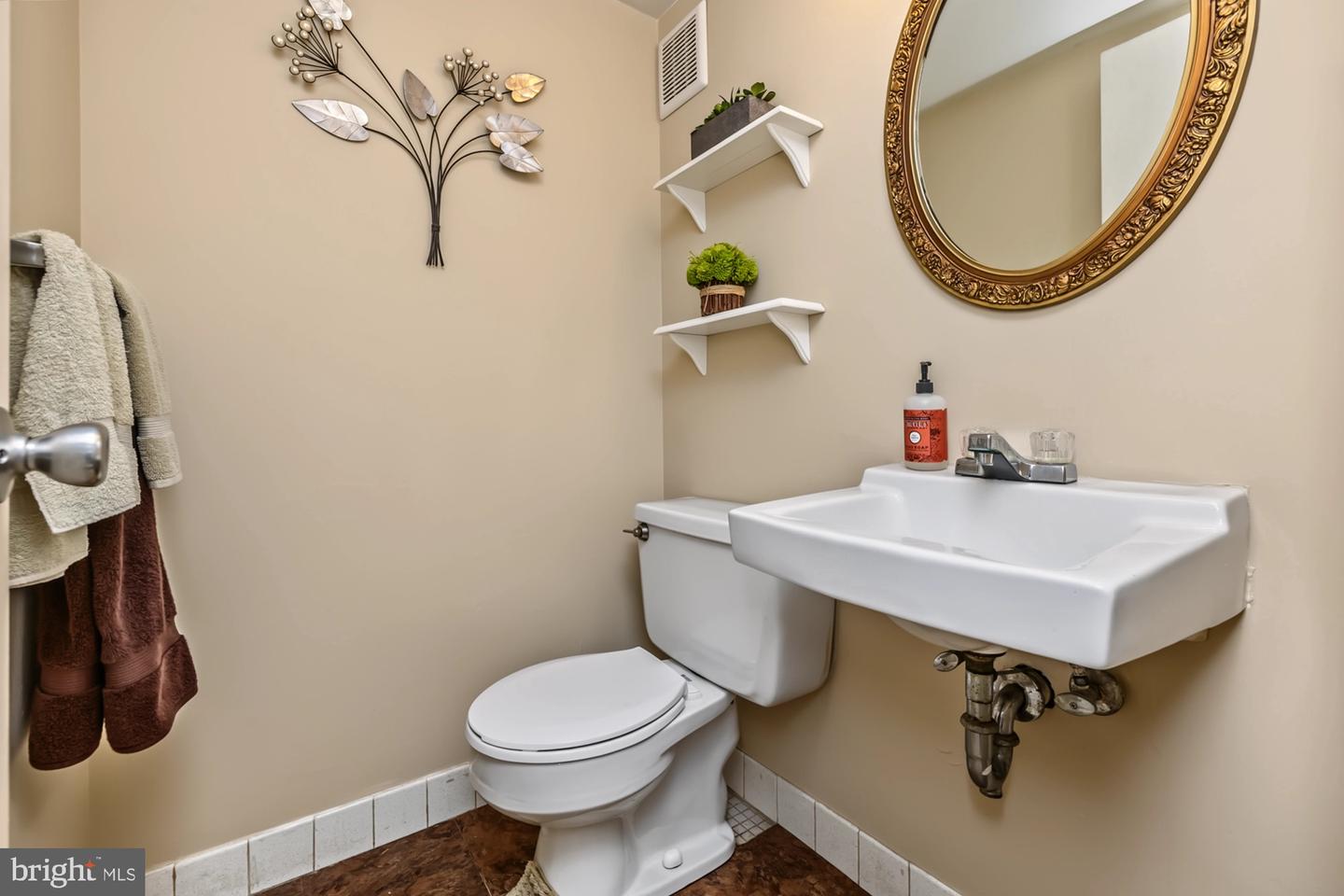 20 Fords Edge Property Photo 11