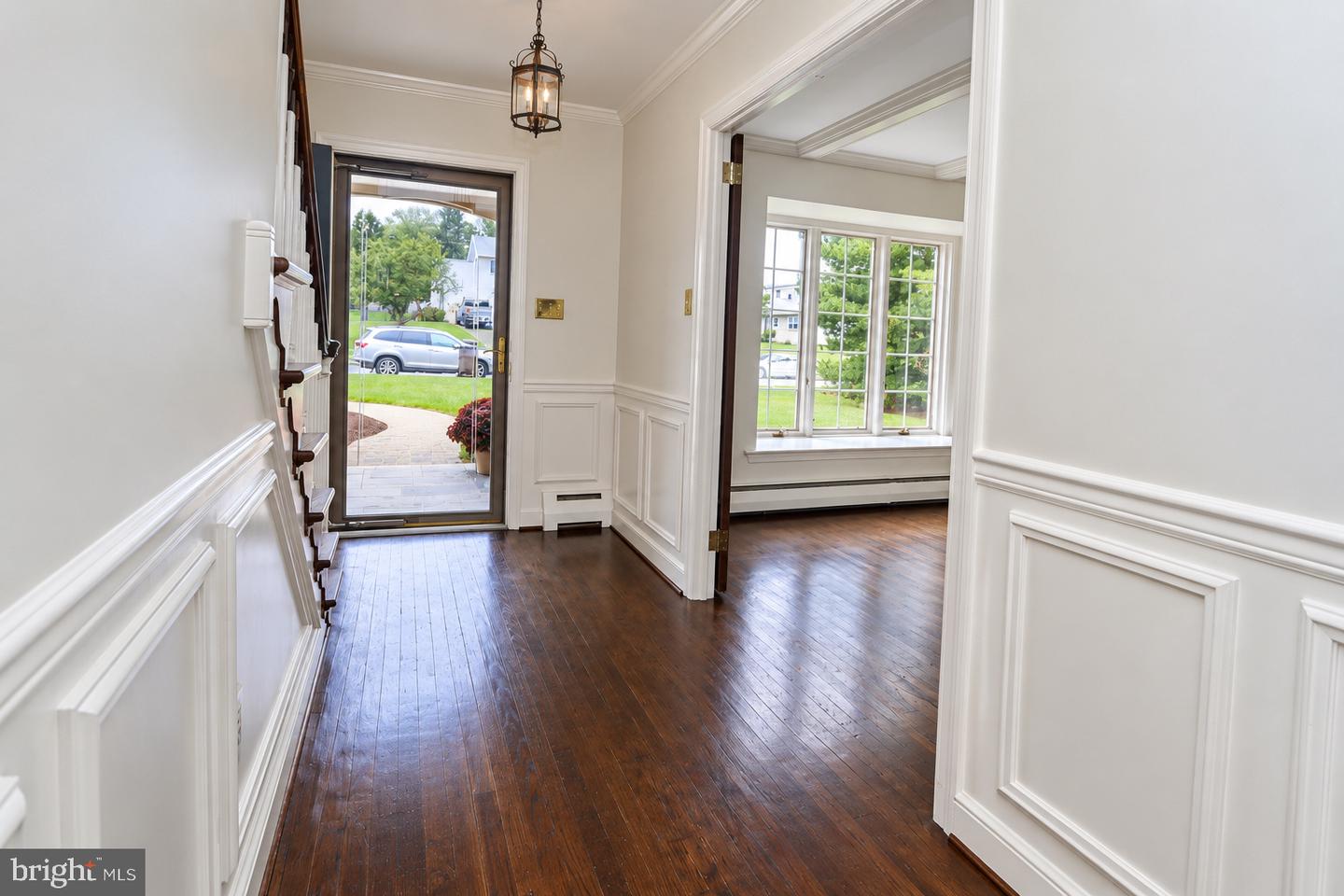 3016 Brambling Ln Property Photo 2