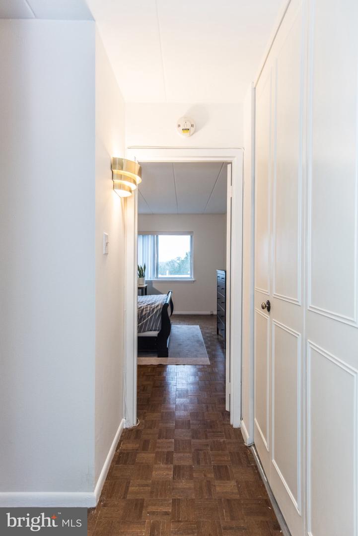 100 West Ave #606-w Property Photo 16