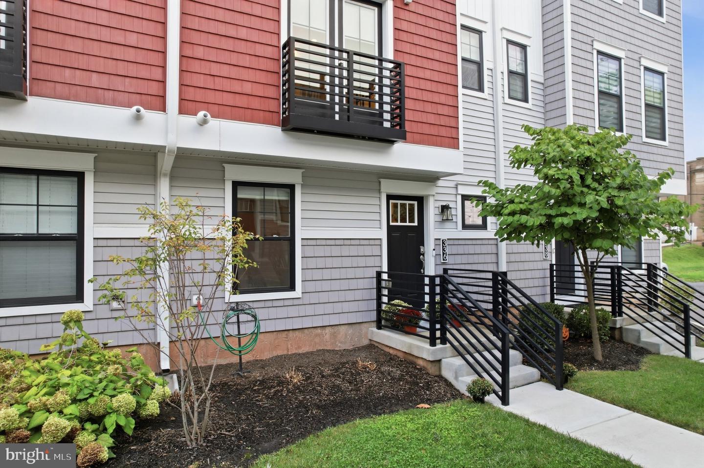 336 Walnut St Property Photo 10