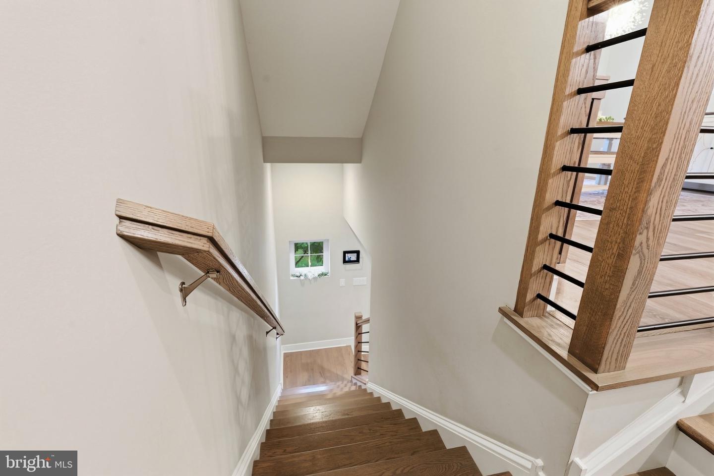 336 Walnut St Property Photo 18
