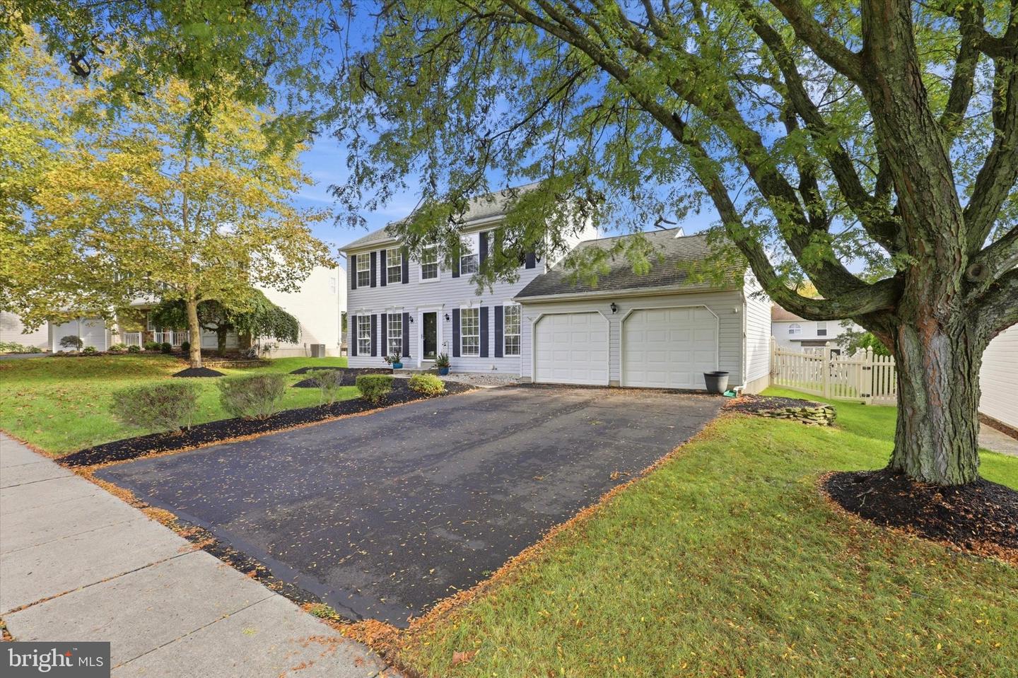 109 Shelburne Dr Property Photo 2