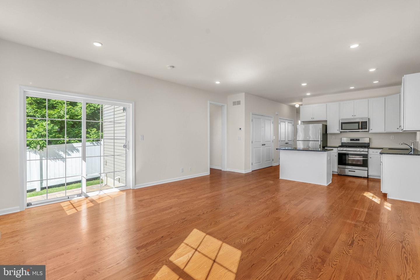 3014 Anzac Ave Property Photo 7
