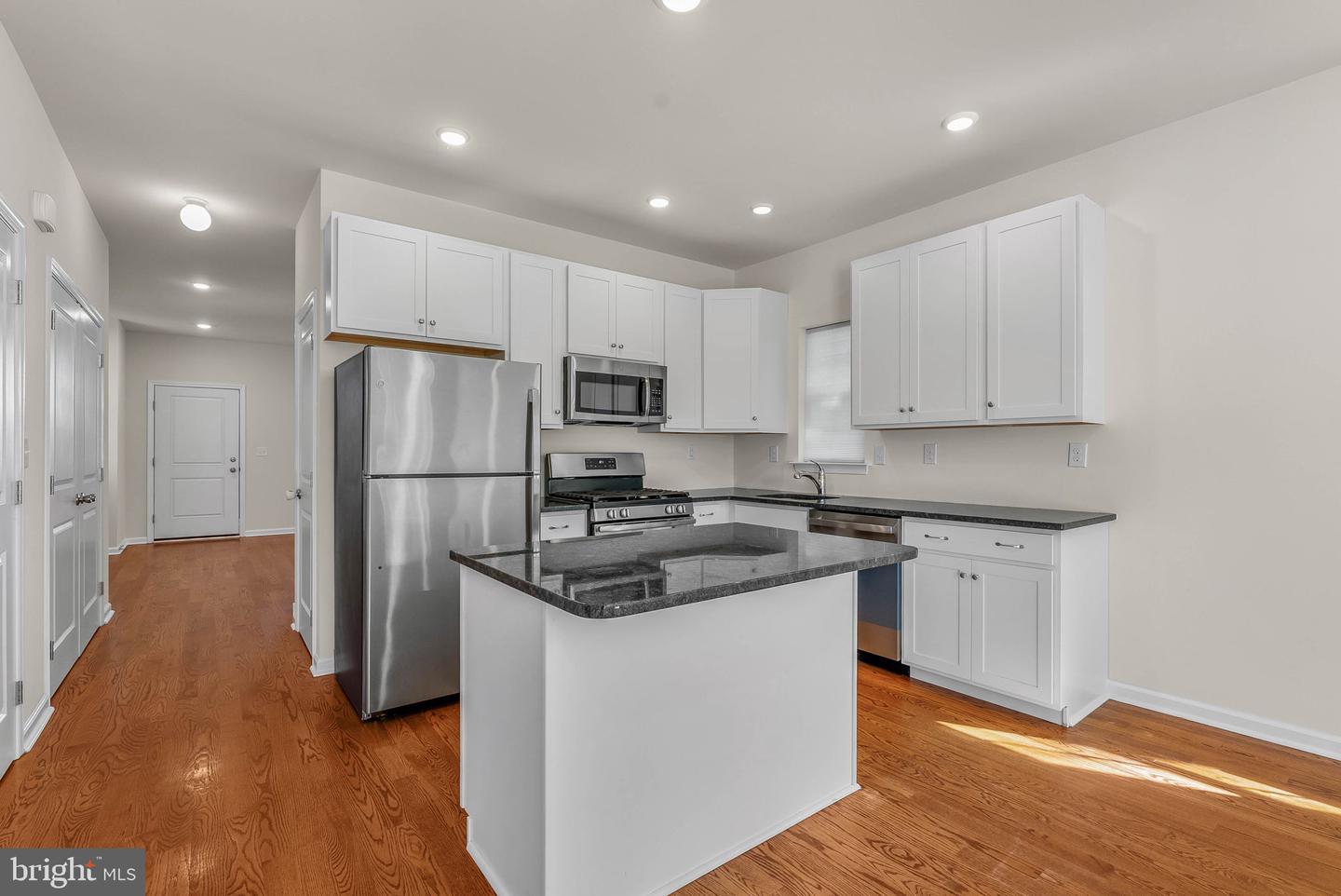 3014 Anzac Ave Property Photo 10