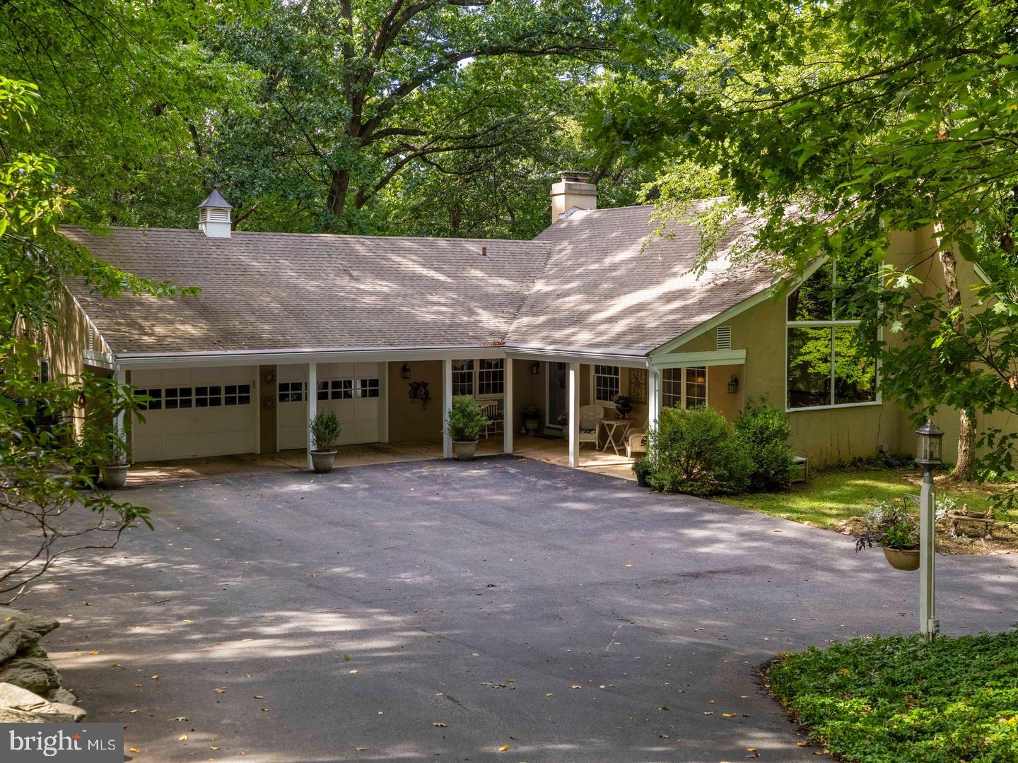 500 Hughes Rd Property Photo 1