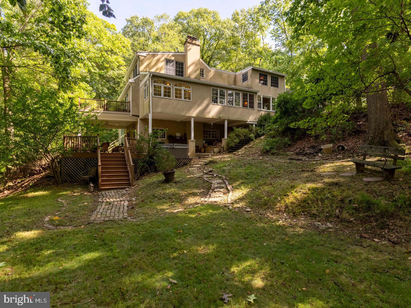 500 Hughes Rd Property Photo 2