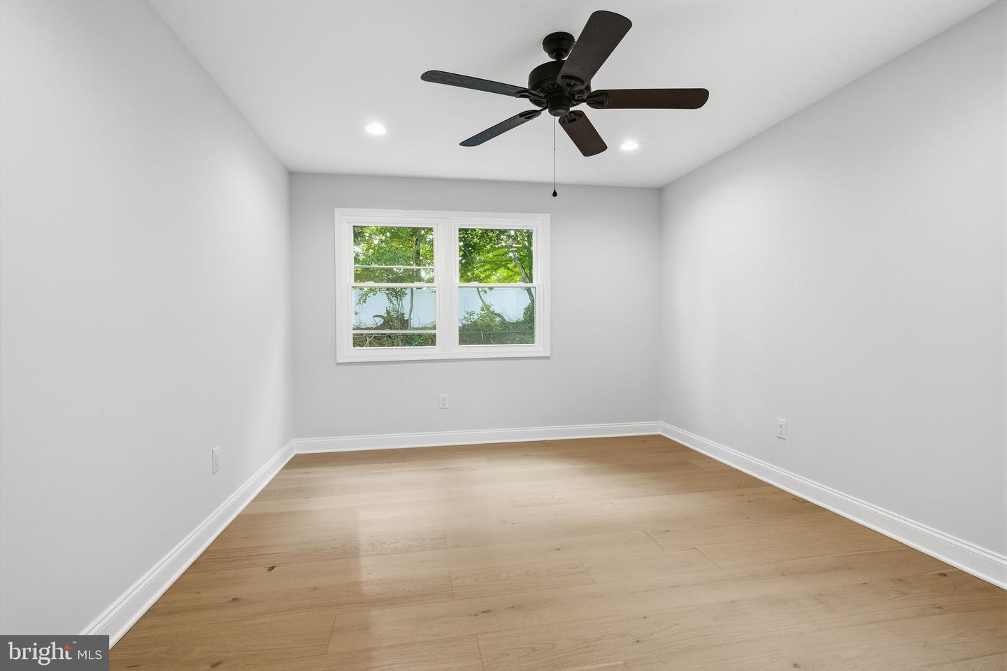 1589 Edgewood Ave Property Photo 10