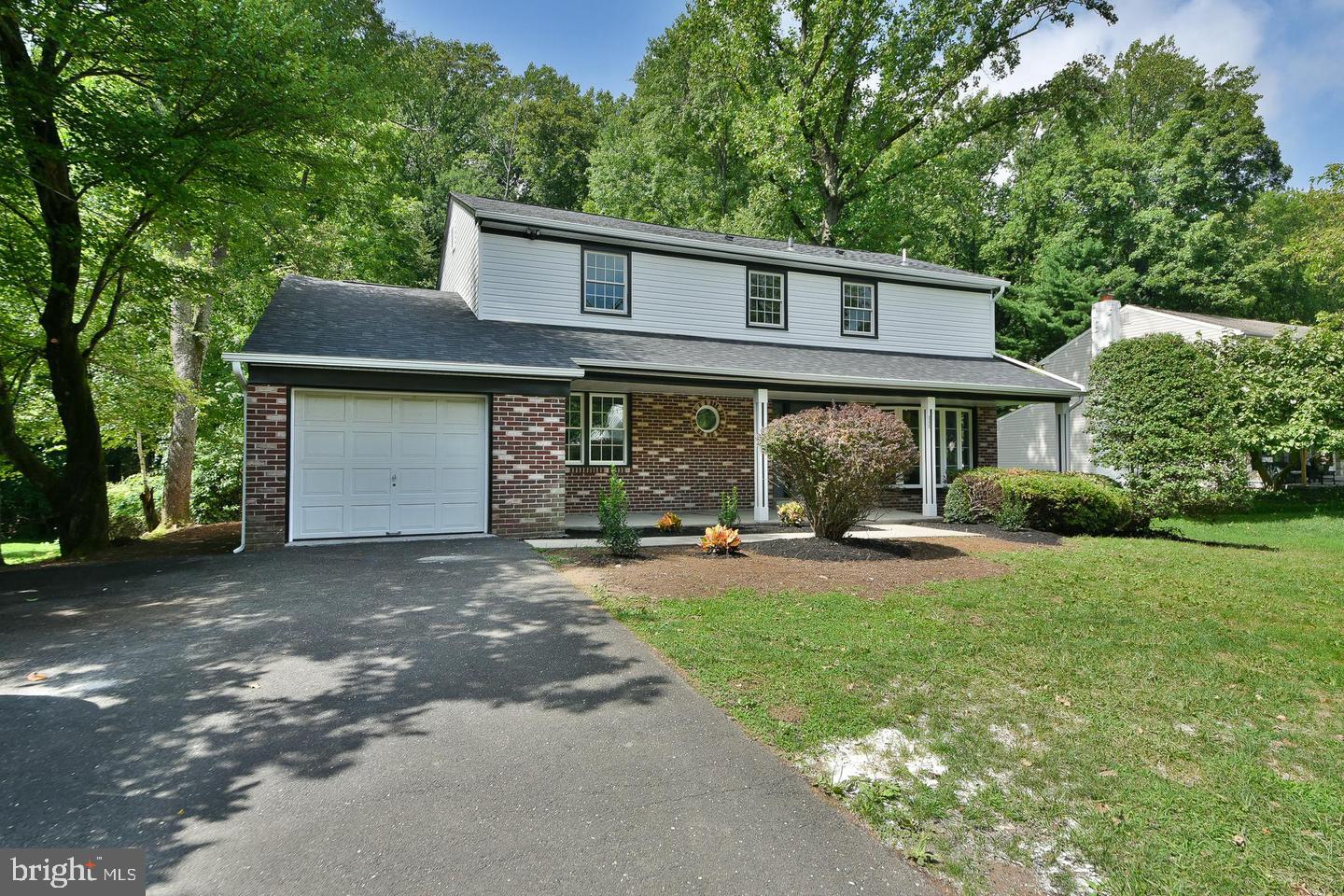 3225 Burn Brae Dr Property Photo 4