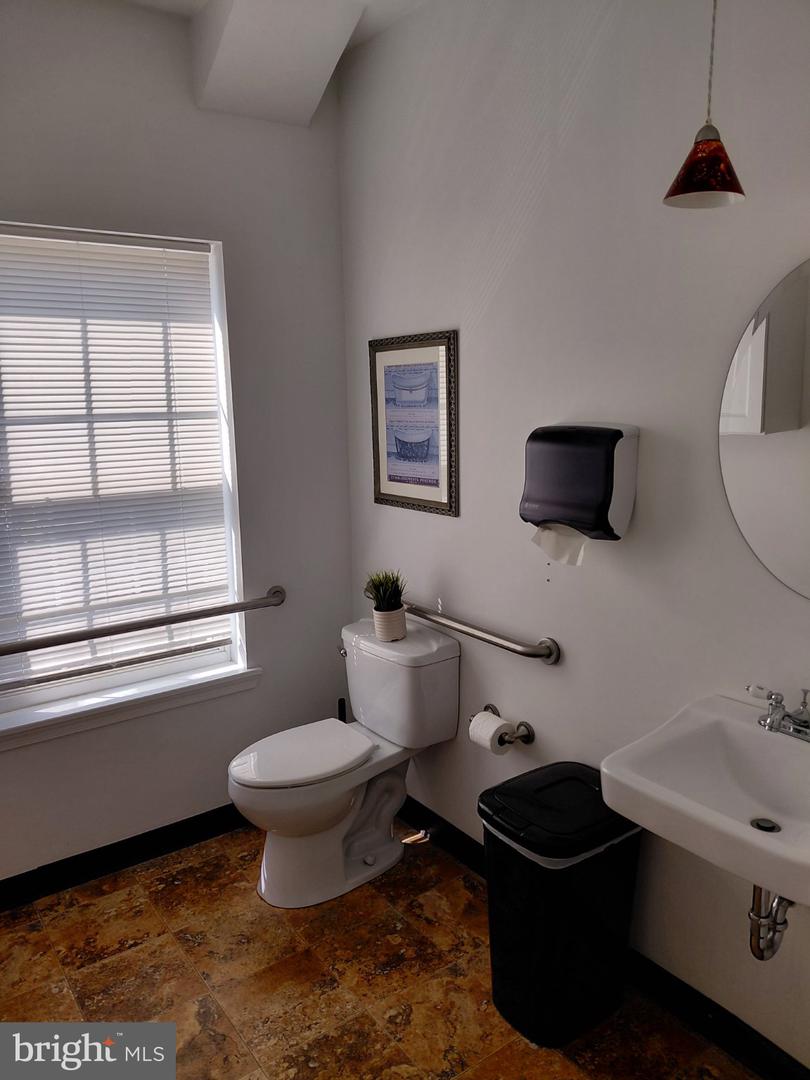3950 Germantown Pike Property Photo 9