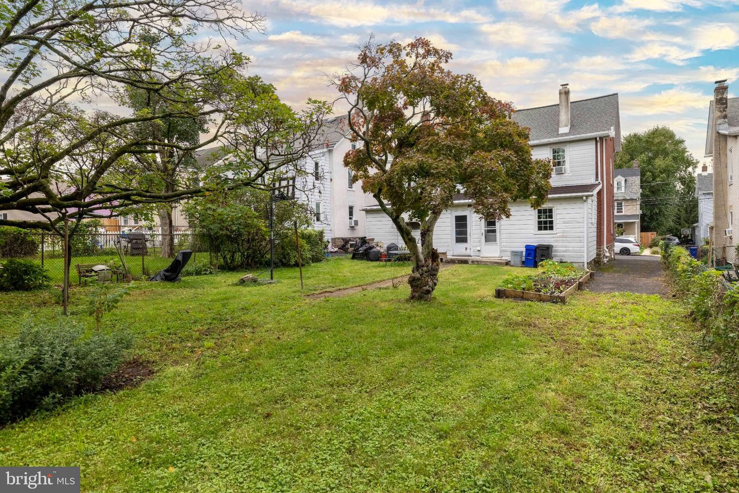 436 Maple St Property Photo 29