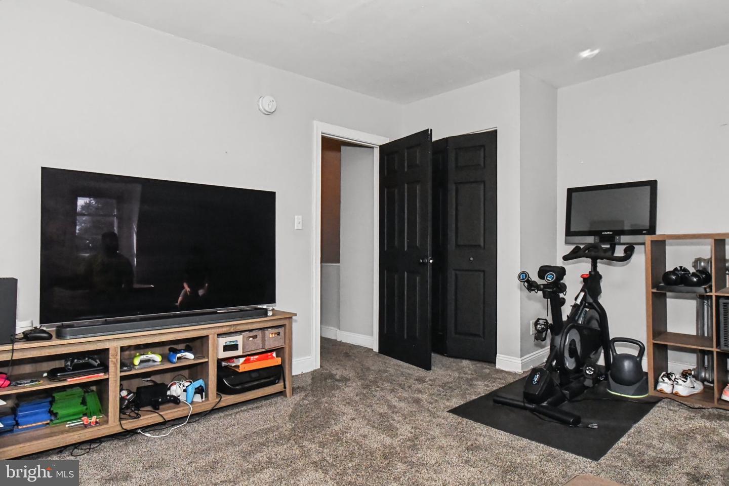 435 Walnut St # Property Photo 32