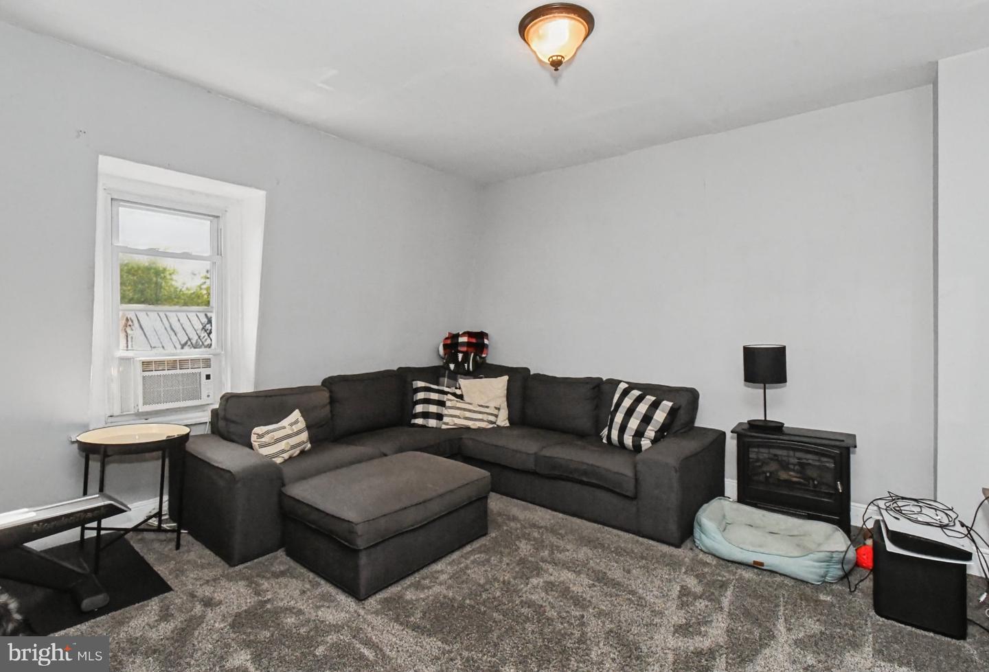 435 Walnut St # Property Photo 33