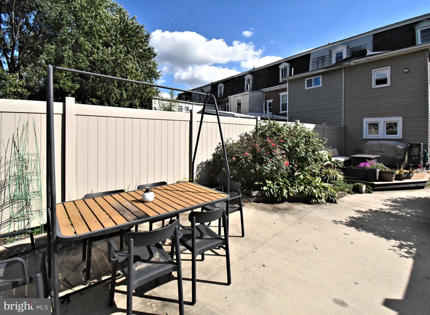 435 Walnut St # Property Photo 45