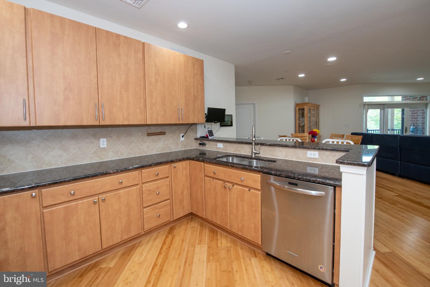 366 Carson Ter Property Photo 13